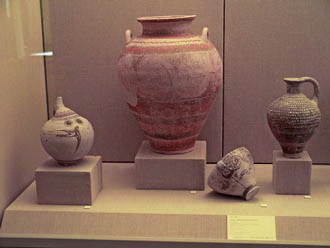 Cups 17 century B.C