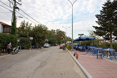 Камарьотиса, главная улица