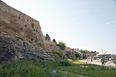 Кавала, крепостная стена
