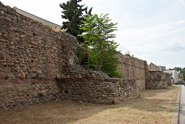 Комотини, византийская стена