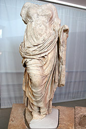 Лименас, археологический музей, статуя Комедии