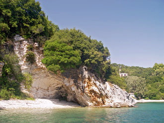 The sea coast to the south of Agios Stefanos
