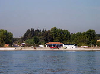 The port of Lefkimmi