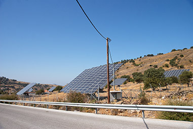 Солнечная станция по дороге в Скутарос