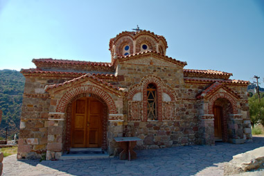 Церковь возле монастыря