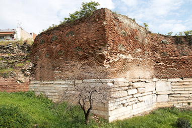 Западная крепостная стена