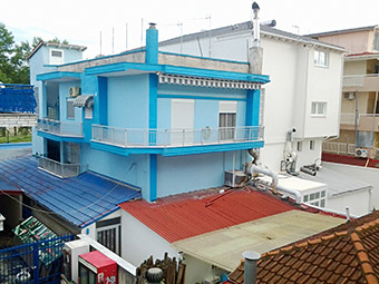 «Lazaros Apartments», вид с балкона