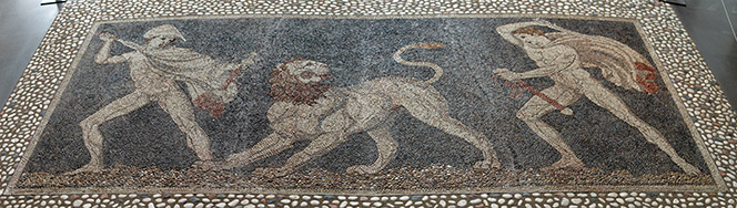 Археологический музей Пеллы, мозаика «Охота на льва»