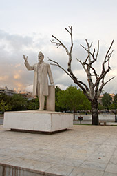 Памятник Э. Венизелосу
