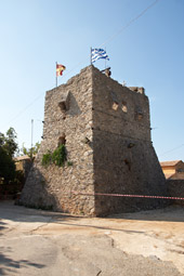 Монастырь Панагия Анафонитрия, башня