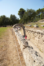 Древняя Олимпия, вход на Стадион