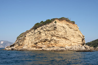 Островок возле Маратониси