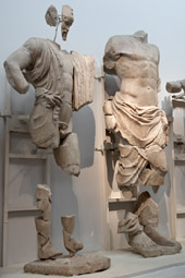 Археологический музей Олимпии, восточный фронтон храма Зевса